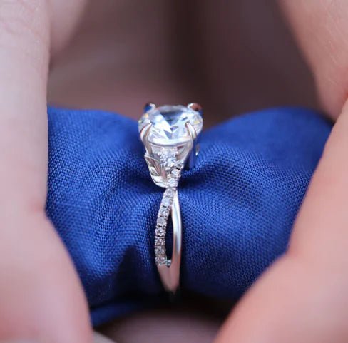 Hao Stone Ring - Round Fashion Ring